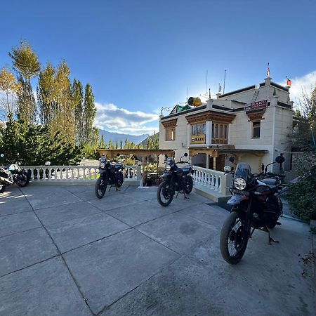 Raku Guest House 레 외부 사진