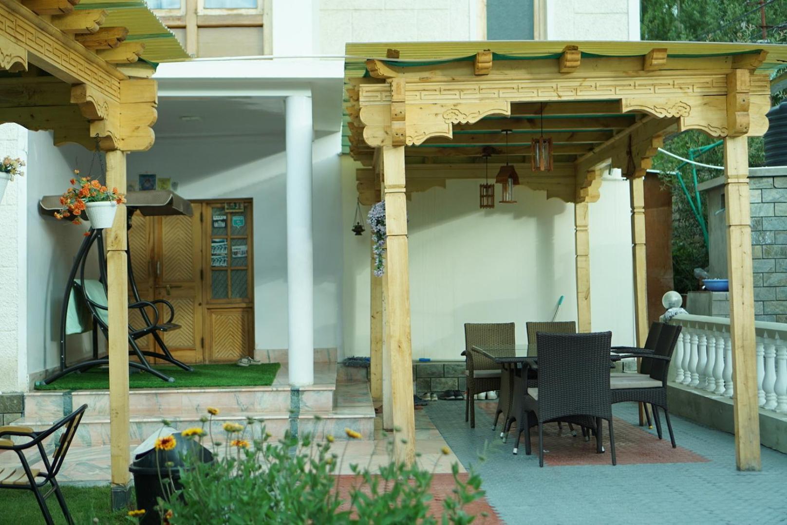 Raku Guest House 레 외부 사진
