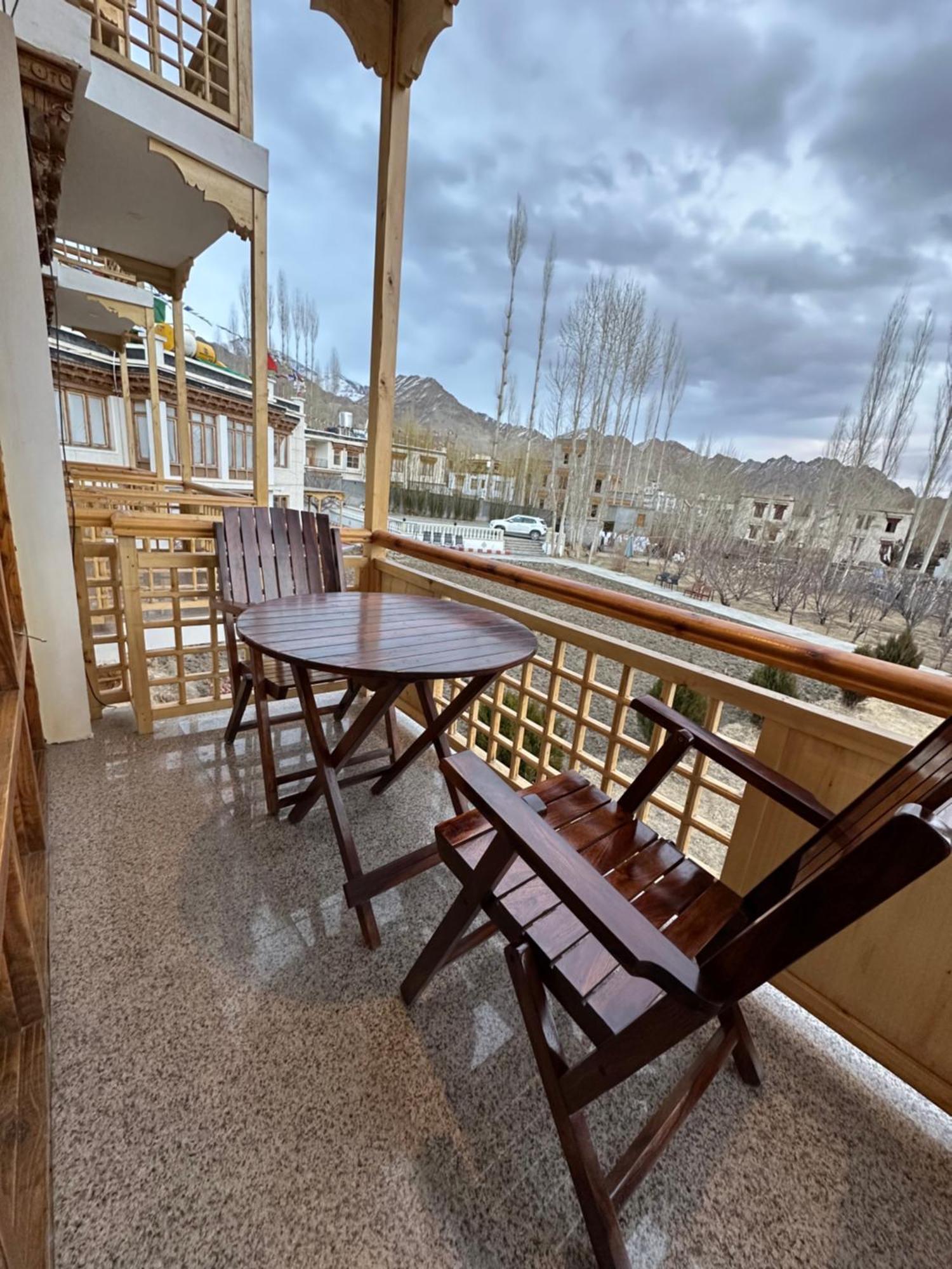 Raku Guest House 레 외부 사진